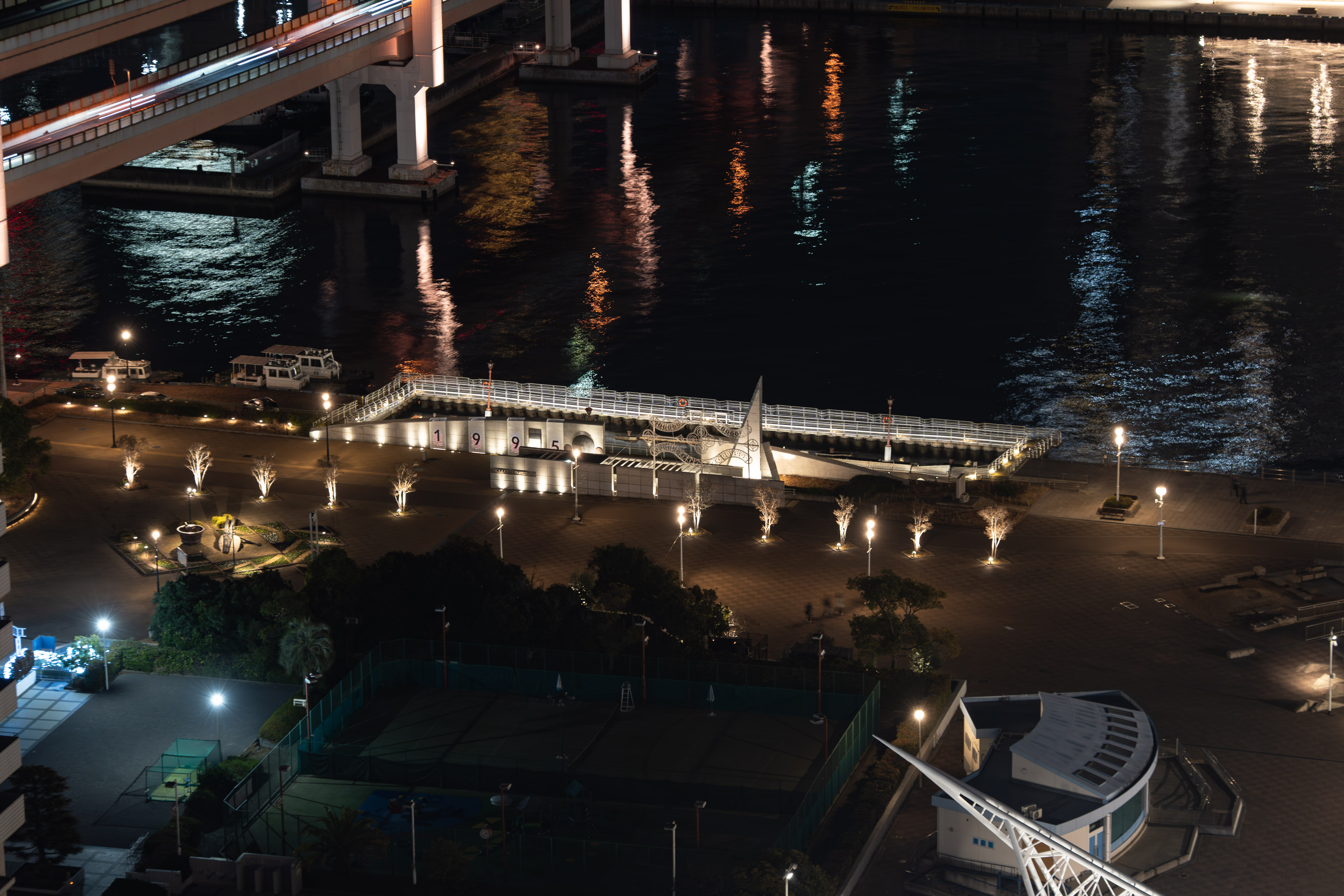 神戸ポートタワー