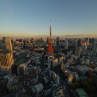 麻布台ヒルズのスカイロビーから撮影した東京タワー